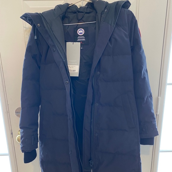 Brand New Canada Goose - women’s small - shelburne - Picture 3 of 6